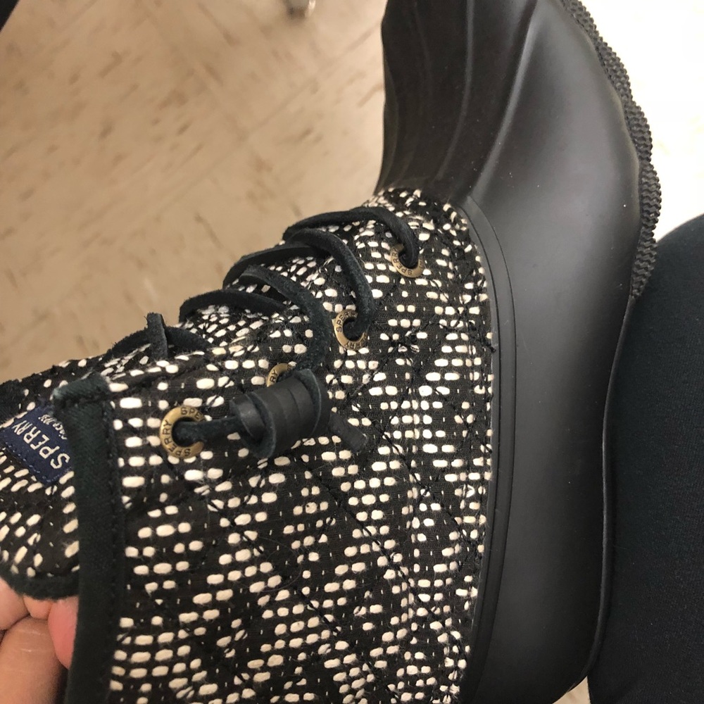 Speedy waterproof boots